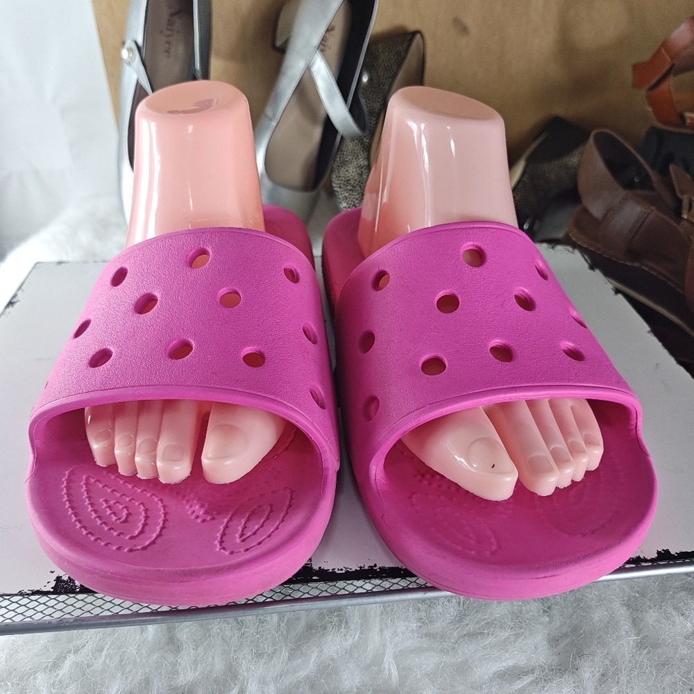 Crocs Classic Slides Men's Size 8 Women’s Size 10 Taffy Pink Unisex - Picture 2 of 11